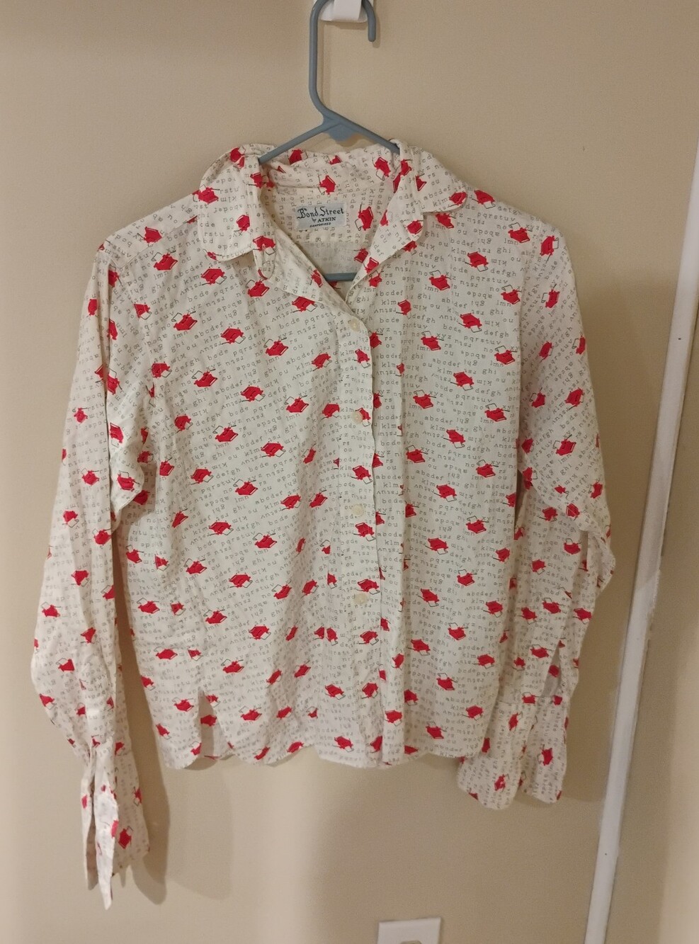 Vintage 1970s Bond Street by Atkin Novelty Print Typewriter Font Button Down Top